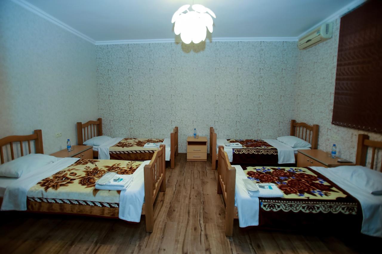 Hotel 4You Tiflis Exterior foto