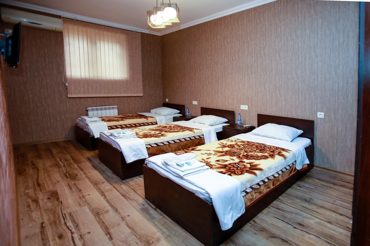 Hotel 4You Tiflis Exterior foto